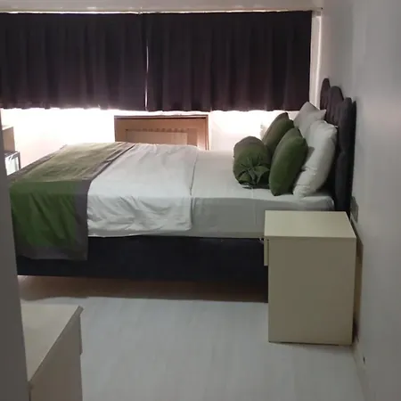 Erkus מלון 3*