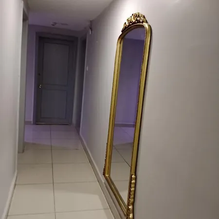 מלון Erkus 3*